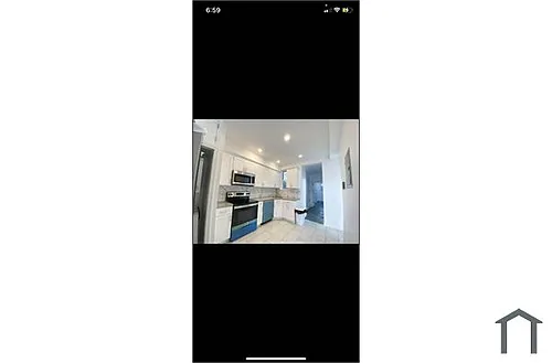 34 E Silver St #1 Photo 1