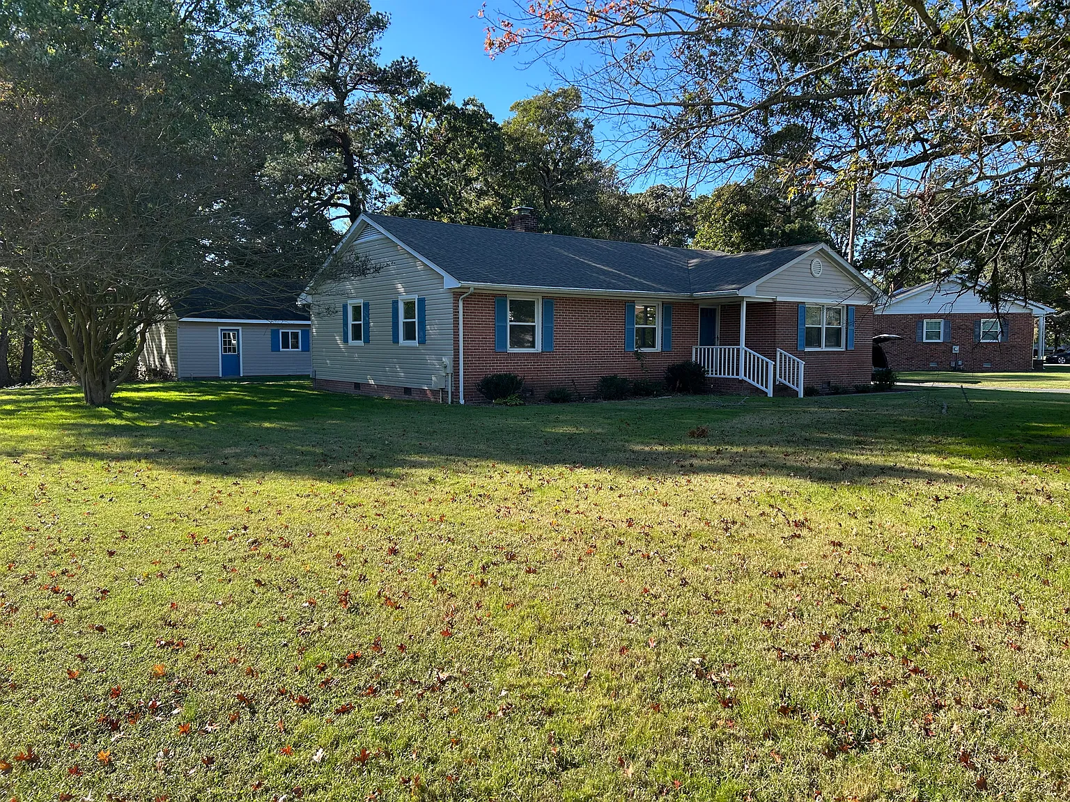 3 bed, 1584 sqft, $1,900 — Photo 1
