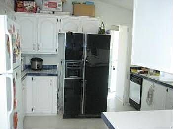 5th image of 827 Spindrift Ave