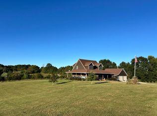 1375 State Route U, Armstrong, MO 65230