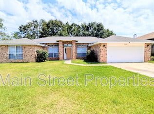 2604 Youngwood Ln, Cantonment, FL 32533