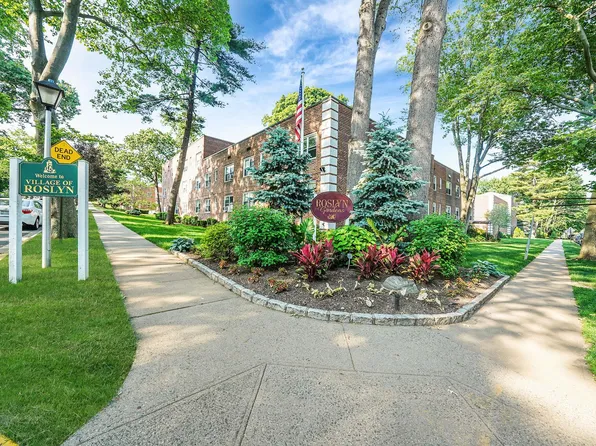 23 Edwards Street #1C, Roslyn Heights, NY 11577