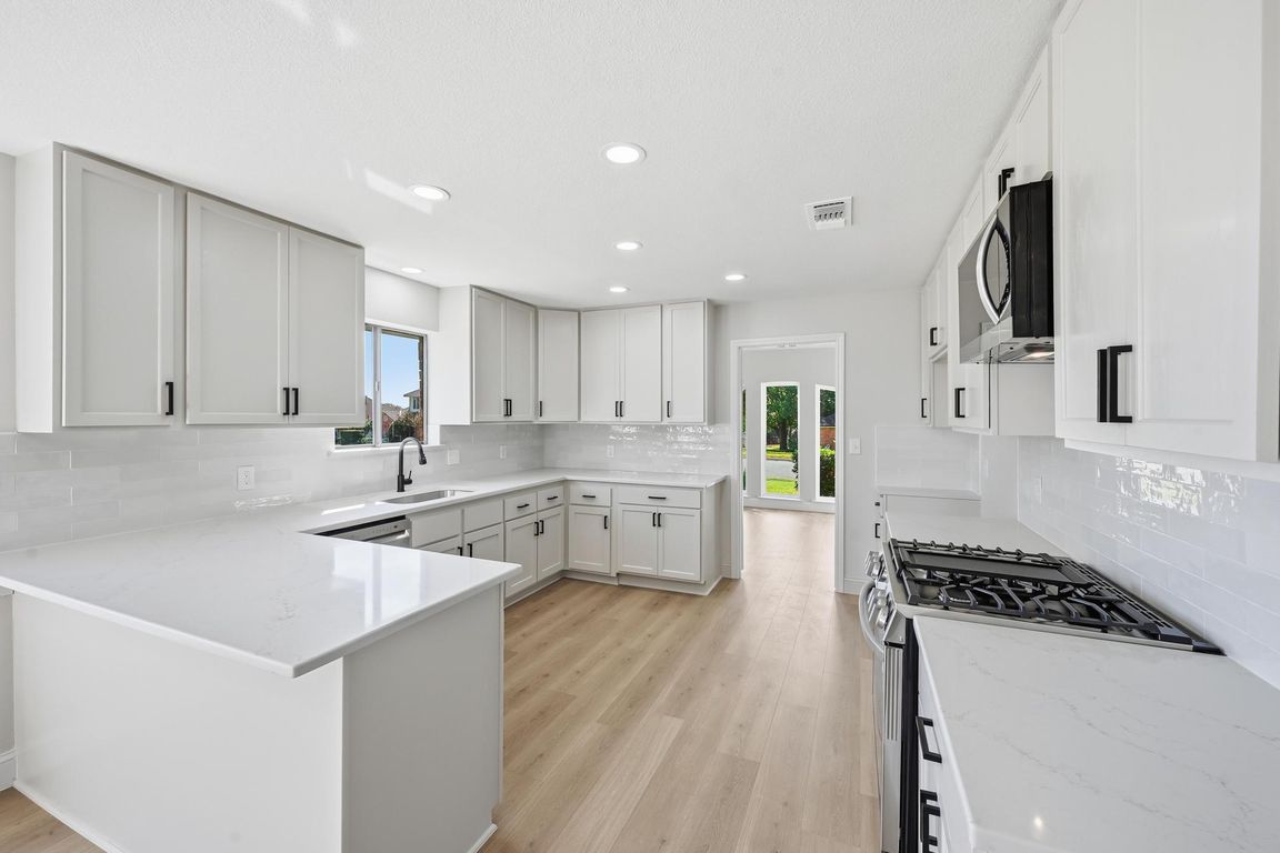 next background image