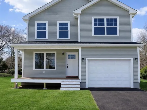 339 East St, Cranston, RI 02920