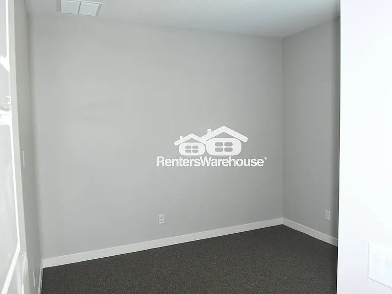 2264 W Harmont Dr — Photo 10