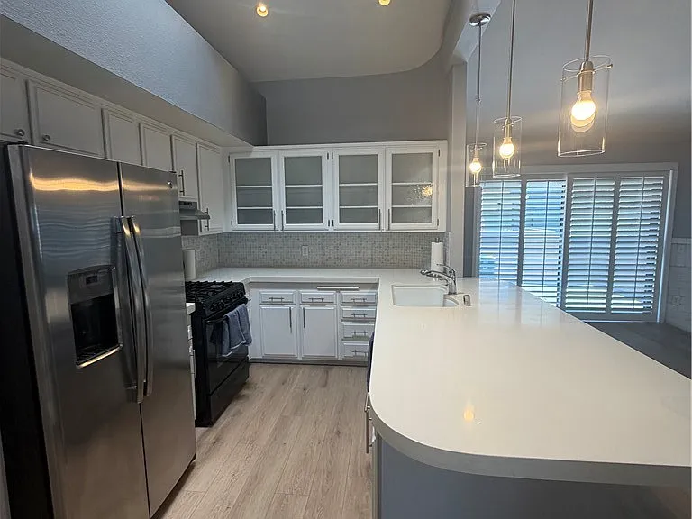 345 Avocado St — Photo 3