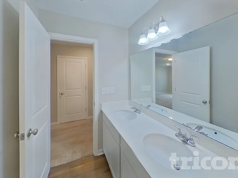 139 McMakin Dr — Photo 13