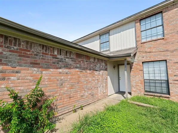 4529 Mizzenmast Ct, Fort Worth, TX 76135