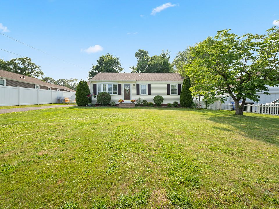 1st image of 529 Orchard Street