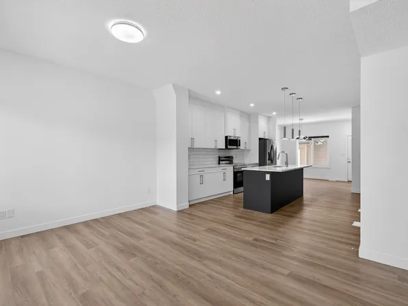 516 Black Stone Blvd, Leduc, AB T9E 1M3