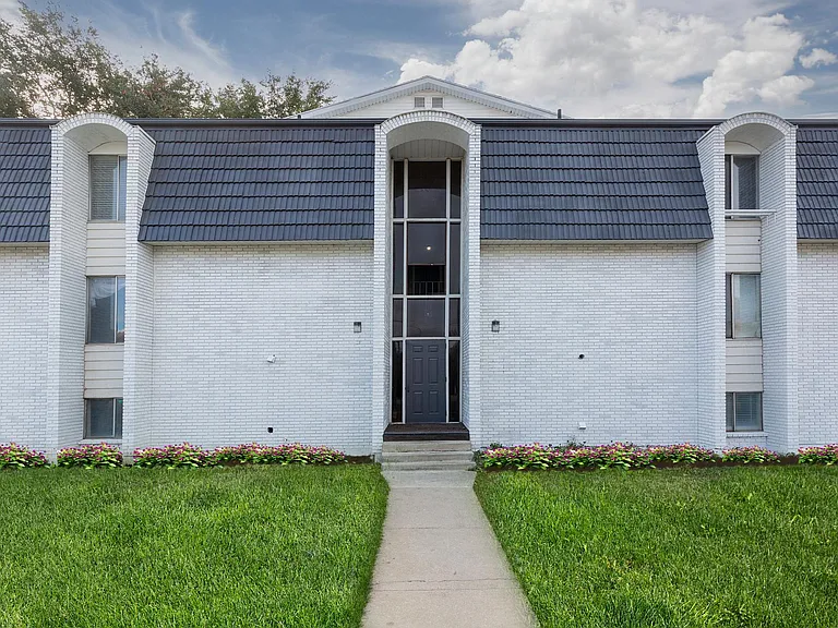 Mt. Aire Apartments — Photo 23