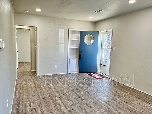 2nd image of 8807 Iroquois Trl