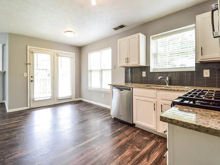 1078 Winterbrook Way — Photo 9
