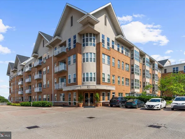 23 Pierside Dr Unit 219, Baltimore, MD 21230