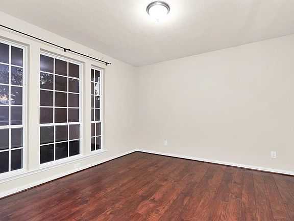 4th image of 10310 Bellago Ln