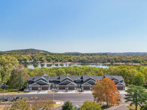 1112 Water 3, Sauk City, WI 53583