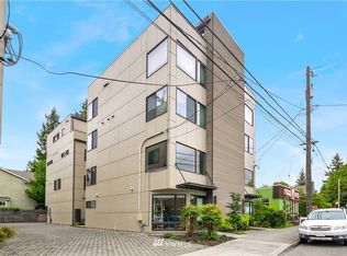 8913 Roosevelt Way NE #A, Seattle, WA 98115