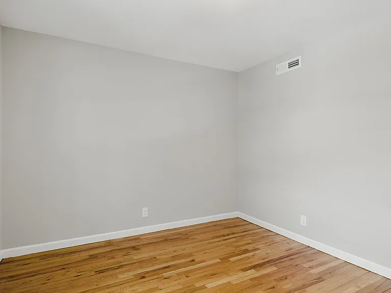 30 Yorktown Dr #30 — Photo 18