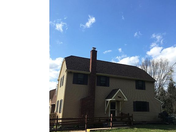 2nd image of 873 Clover Pl