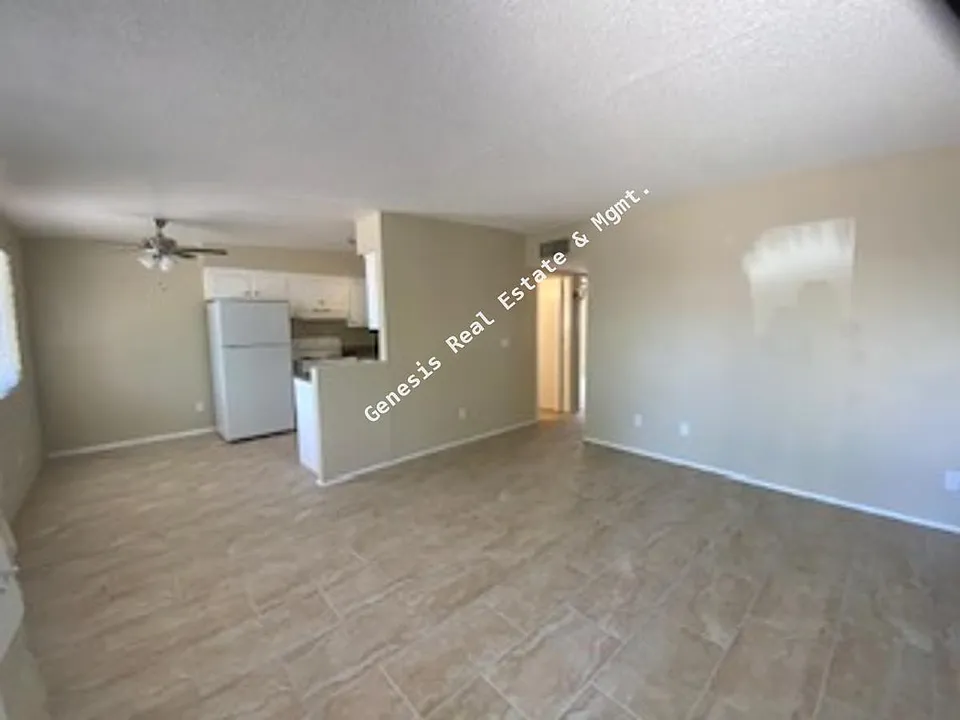 2 bed, 1.0 bath, 803 sqft, $1,065
