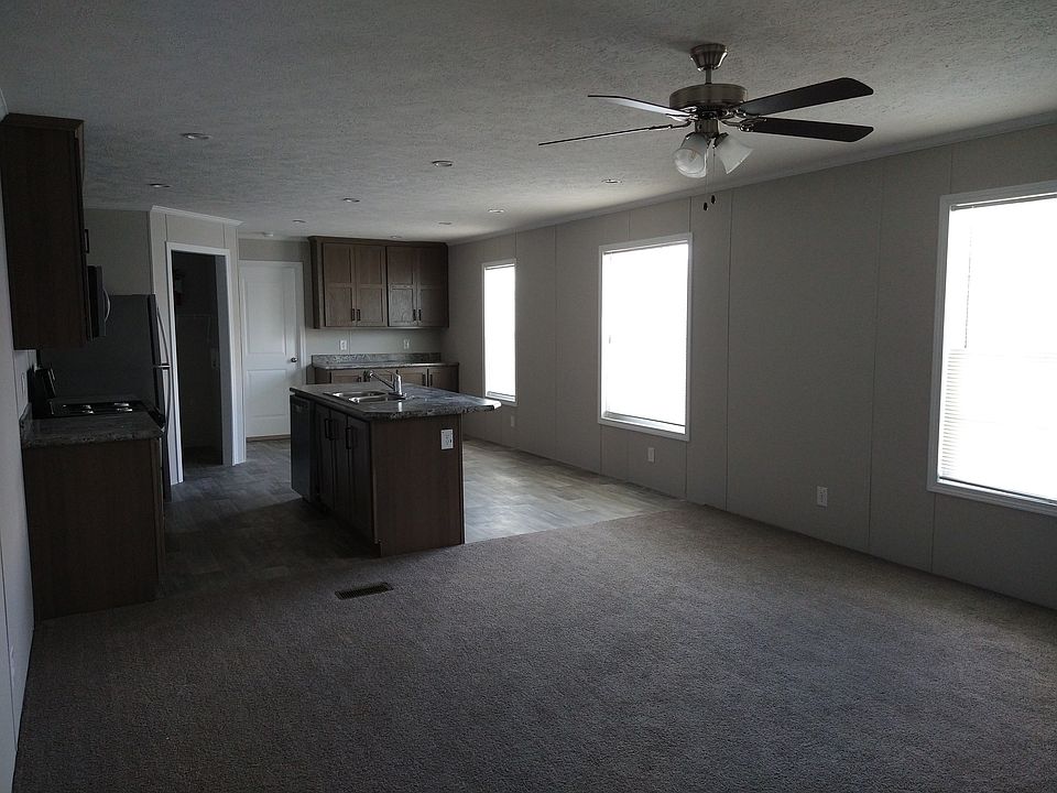 2nd image of 4250 N State Rd #140
