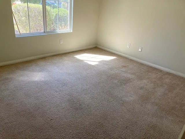 64202 Silver Star Ave — Photo 9