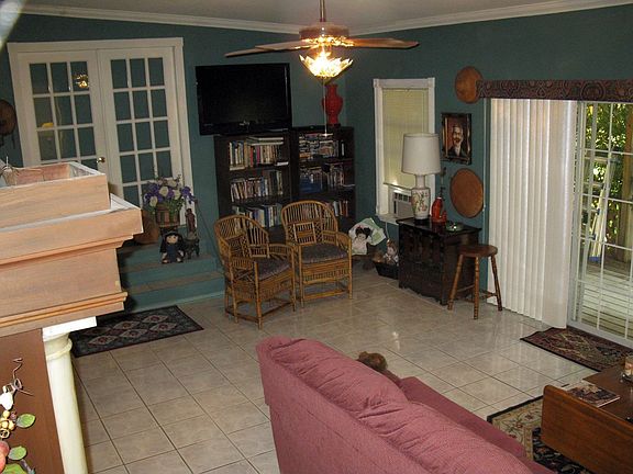 Large Den