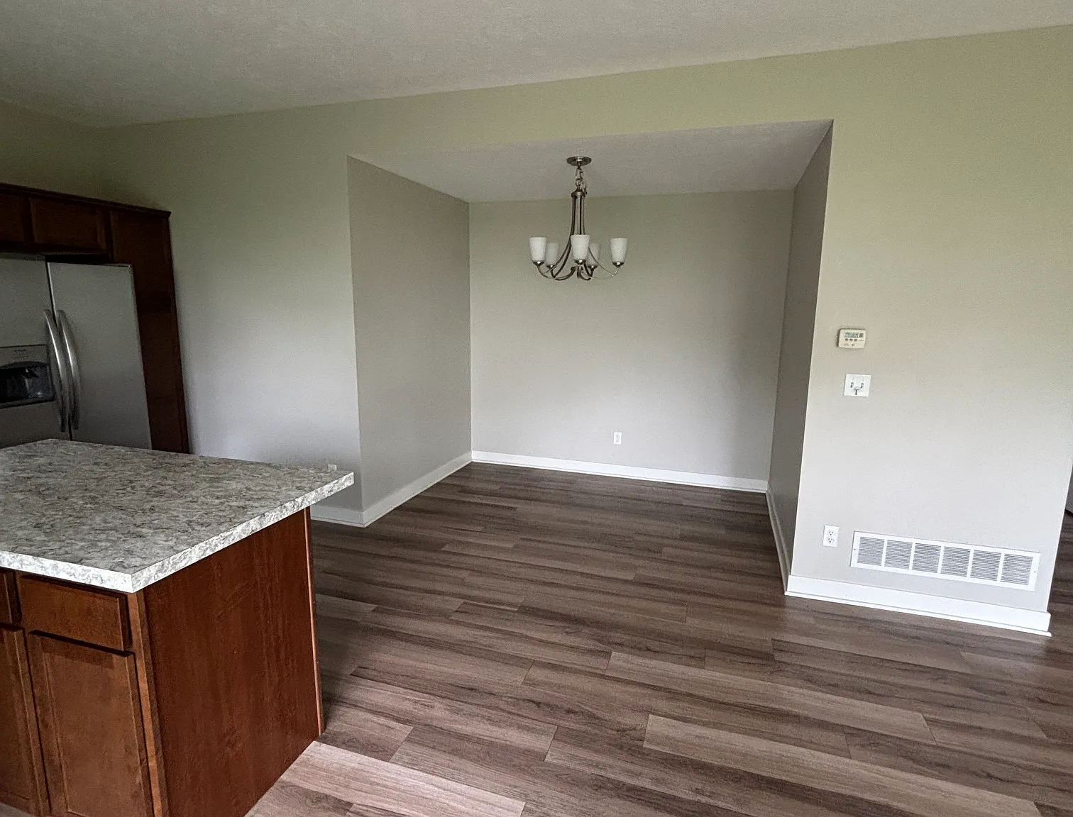 3 bed, 2.5 bath, 1500 sqft, $2,195 — Photo 3