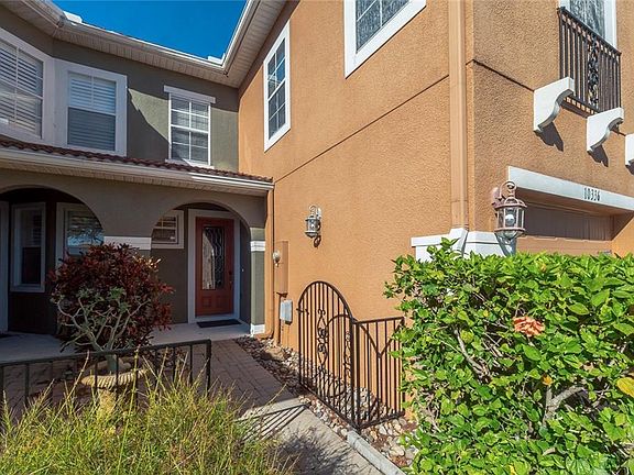 2nd image of 10336 Fallsgrove St