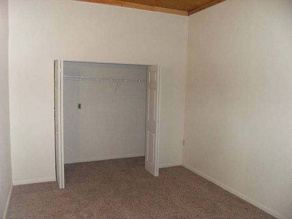 Bedroom - Big Closets