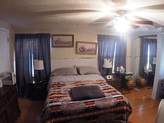 4th image of 1728 E Eden Pl