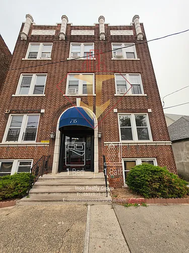 735 Avenue A Photo 1