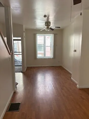1822 W Wilt St — Photo 1
