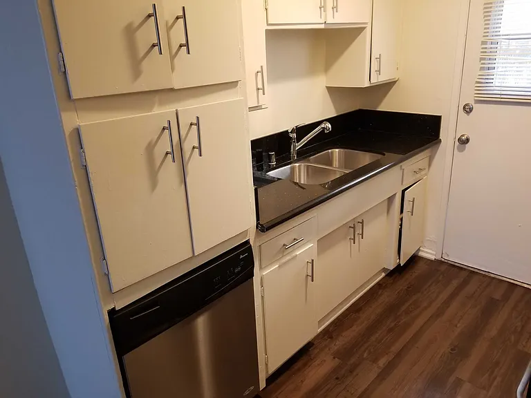 Fruitland Dr — Photo 13