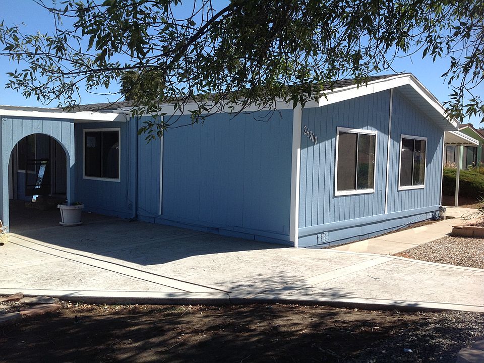 2nd image of 24500 Cornstalk Rd
