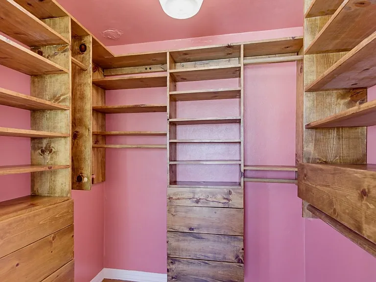 2615 Myrtle Ave — Photo 75