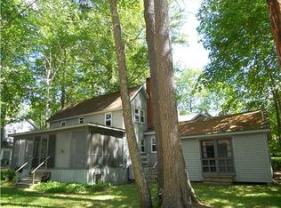 2 Creek Ln, Manchester, ME 04351