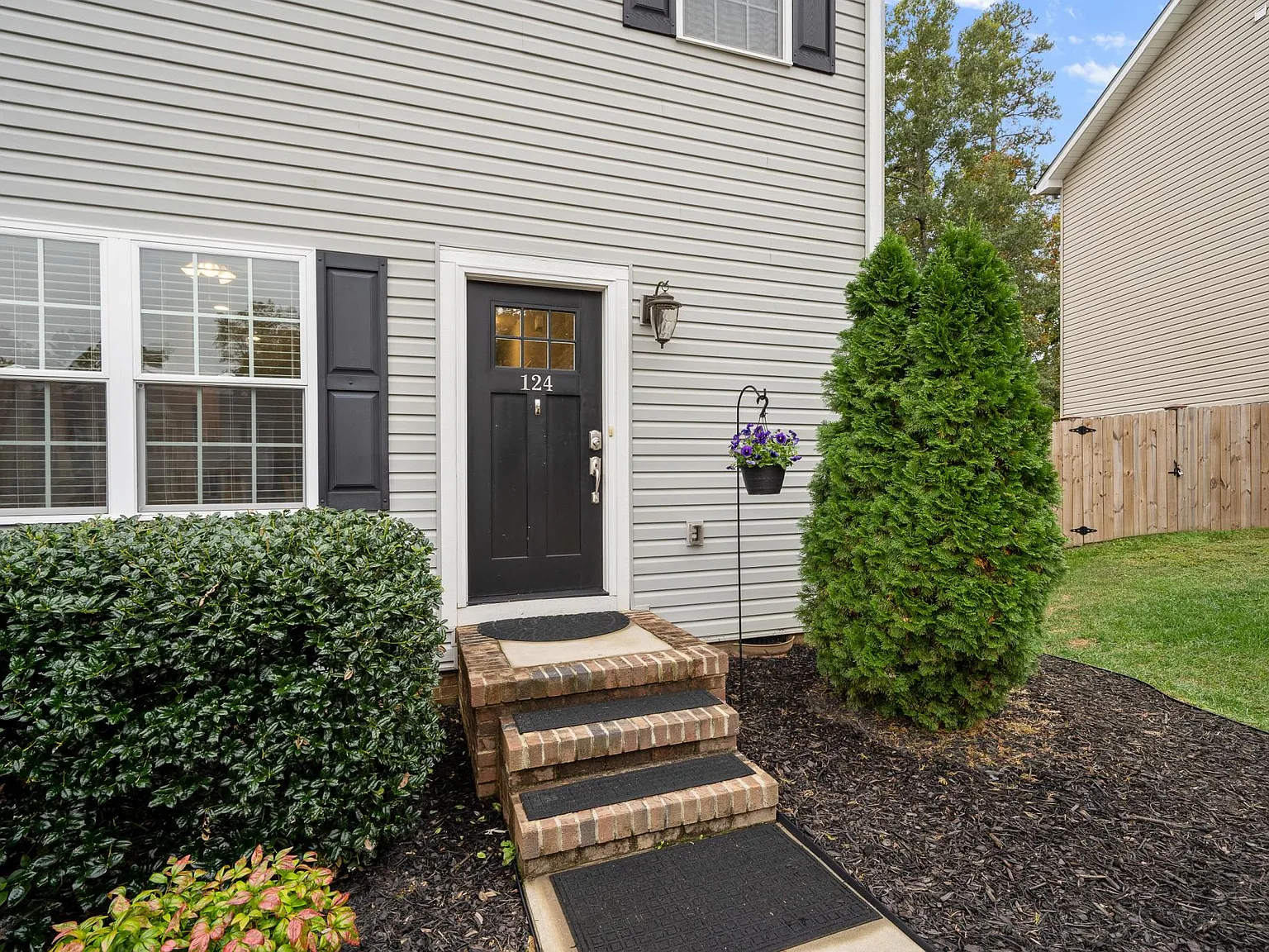 3 bed, 2.5 bath, 1500 sqft, $1,775 — Photo 4