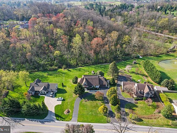 2nd image of 80 Tyler Run Rd