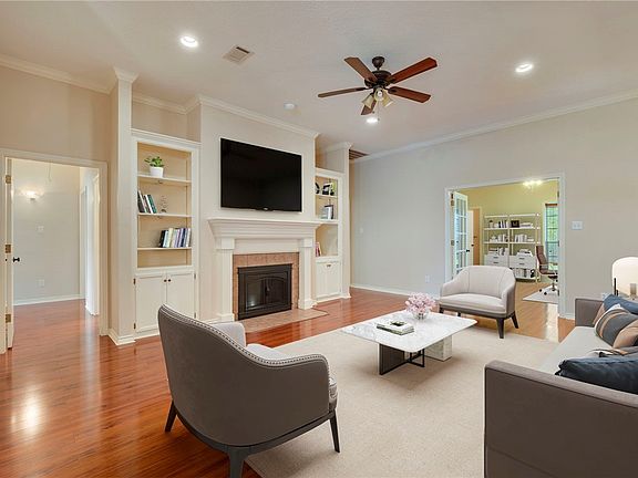 4th image of 4714 Shoal Creek Dr