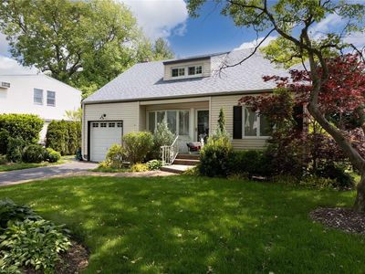 9 Winifred Drive, Merrick, NY, 11566