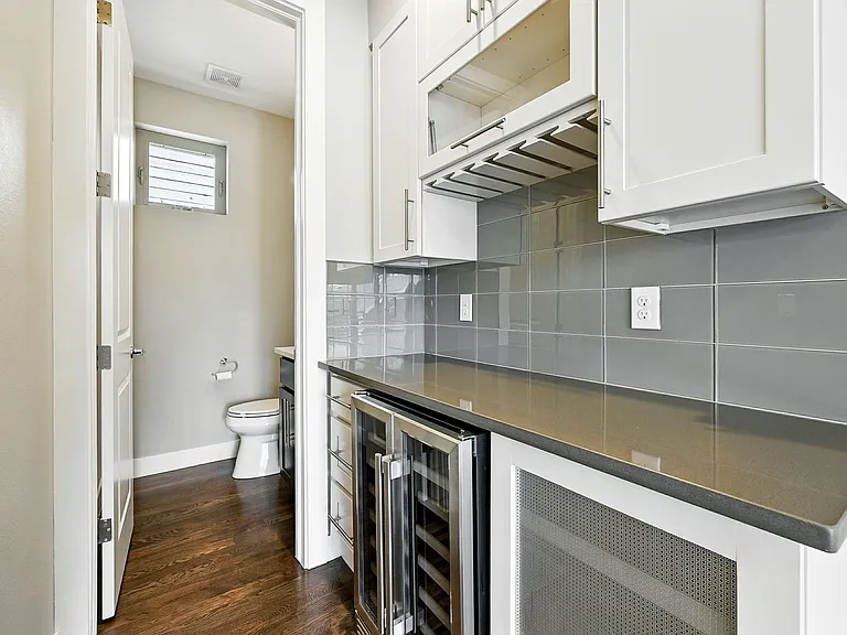 5630 S Sycamore St — Photo 14