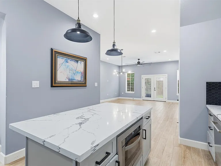 6734 Avenue P — Photo 13