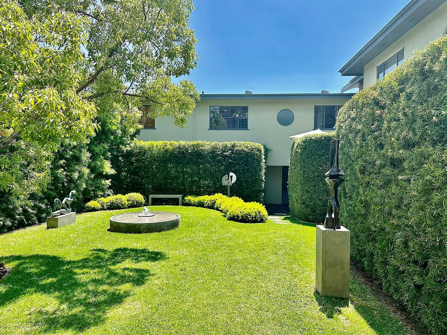2 bed, $2,595 — Photo 2