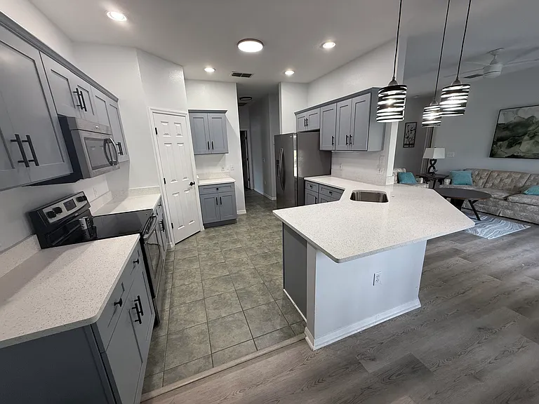 289 Falling Water Dr — Photo 22