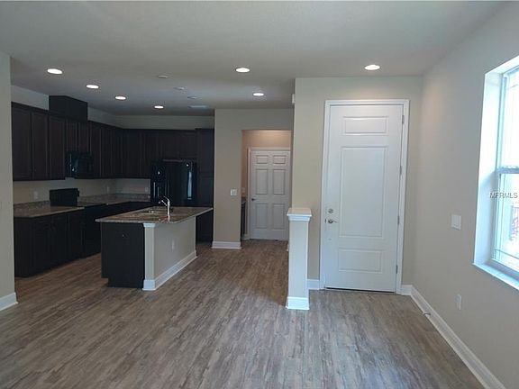 4th image of 4587 Palm Harbor Blvd #32
