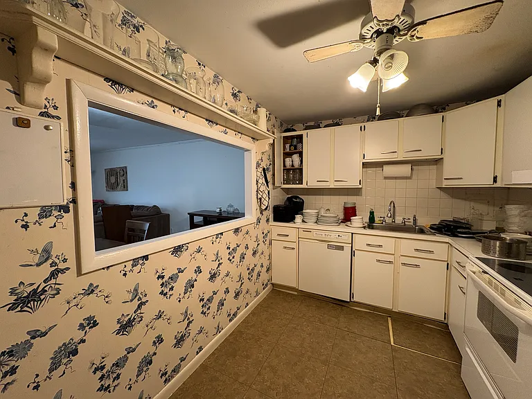 121 Tremont St #215 — Photo 8