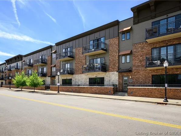 216 Mulberry Street, Jeffersonville, IN 47130