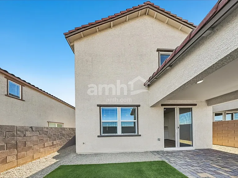 8762 Begonia Ct — Photo 17