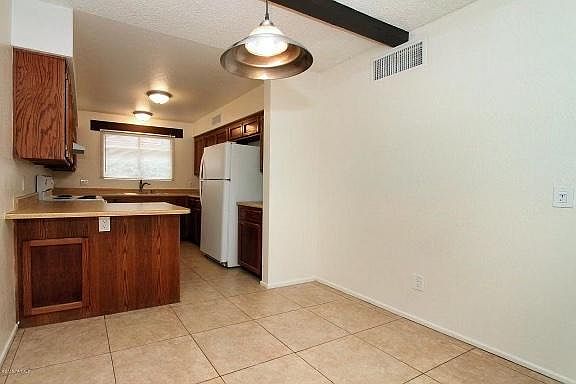 4th image of 3317 E Water St #A